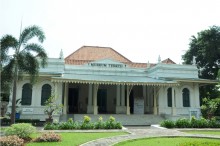 Museum Tekstil Jakarta - outside