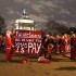 Santas protest against unpaid gallery internships
