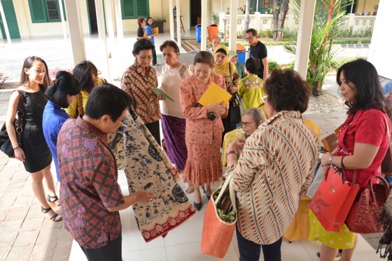 Curating Batik Workshop Jakarta