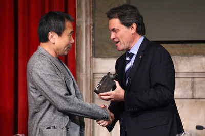 Murakami wins International Catalunya Prize