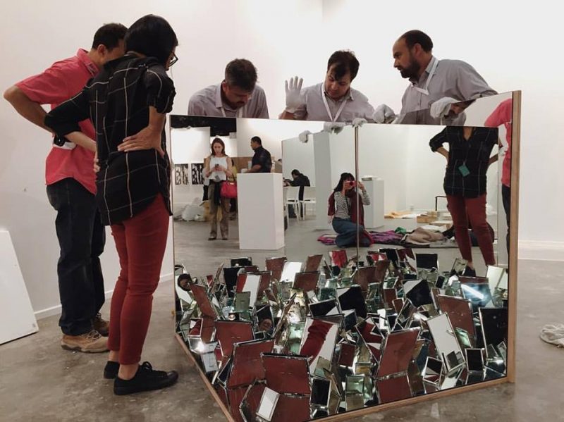 Installing Roberto Chabet’s The Trap (2010), Art Dubai, Marker 2016